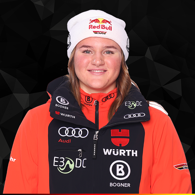 Emma_Aicher-Portrait-Skideutschland-dsv-Alpin-2024_neu_copyright