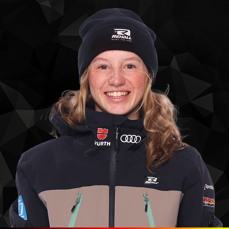 Muriel_Mohr-Portrait-Skideutschland-dsv-Freeski-2024_neu_copyright