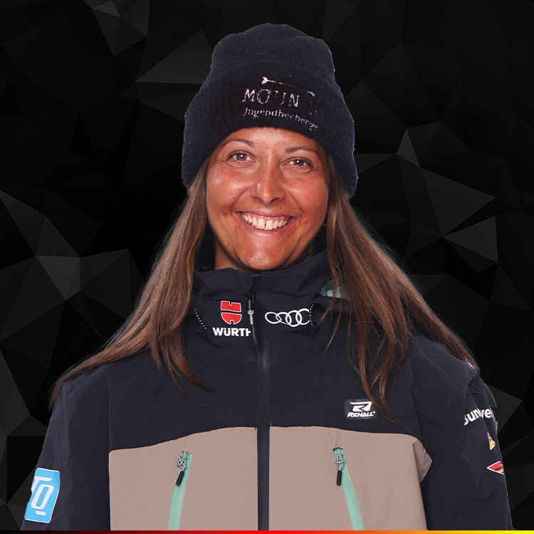 Sabrina_Cakmakli-Portrait-Skideutschland-dsv-Freeski-2024_neu_copyright