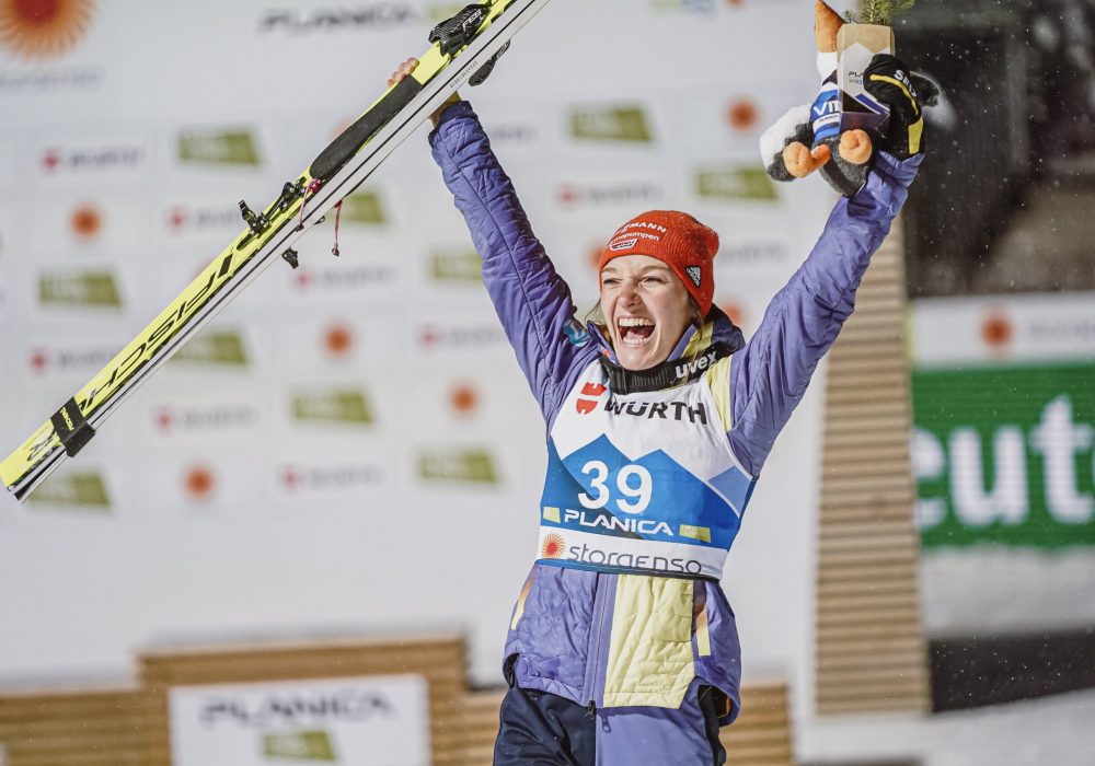Schmid-Katharina-DSV-Skispringen-Gewinner-Sieger-SkiDeutschland-2023-24-1